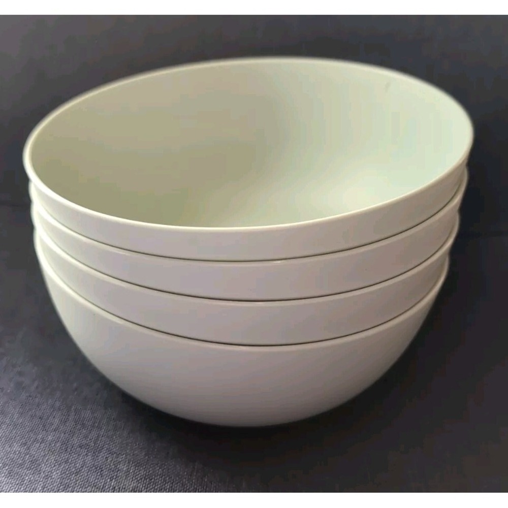 Room Essentials 4 pk Plastic Cereal Bowl Green BPA Free 30oz Dishwasher Safe New